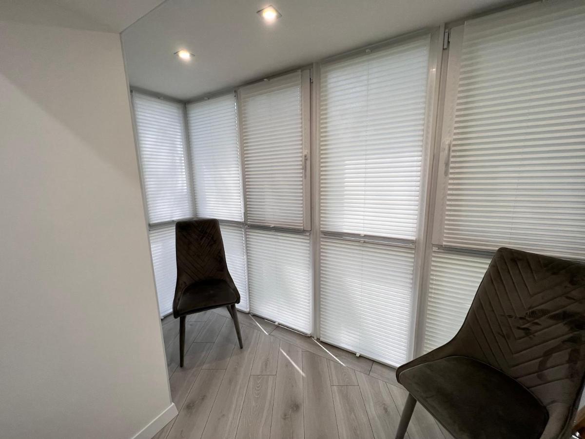 Modern Gagarina Avenue Apartment Dnipro Luaran gambar