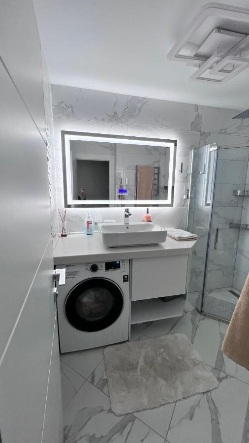 Modern Gagarina Avenue Apartment Dnipro Luaran gambar
