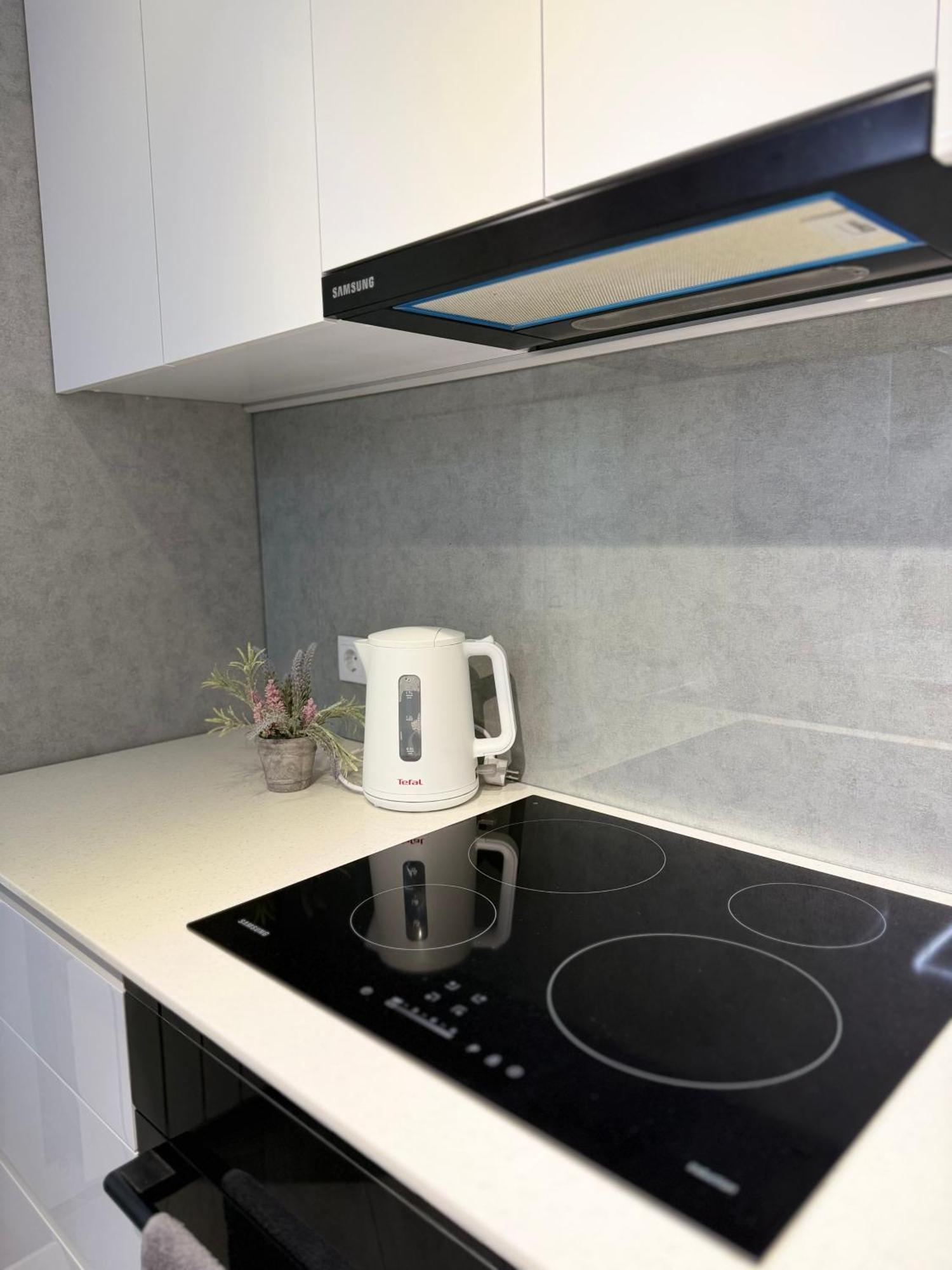 Modern Gagarina Avenue Apartment Dnipro Luaran gambar